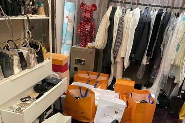 郊区回收一线品牌衣服